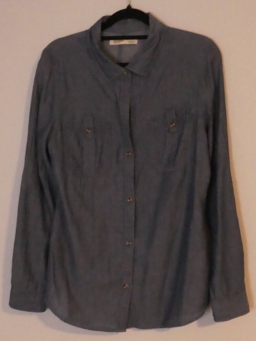 OLD NAVY Chambray Button Down Utility Cotton Shirt Blue - size medium